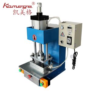 廠家直銷 氣動(dòng)式燙印機(jī) 小型臺(tái)式真皮PU商標(biāo)壓印燙金機(jī)平面燙金機(jī)